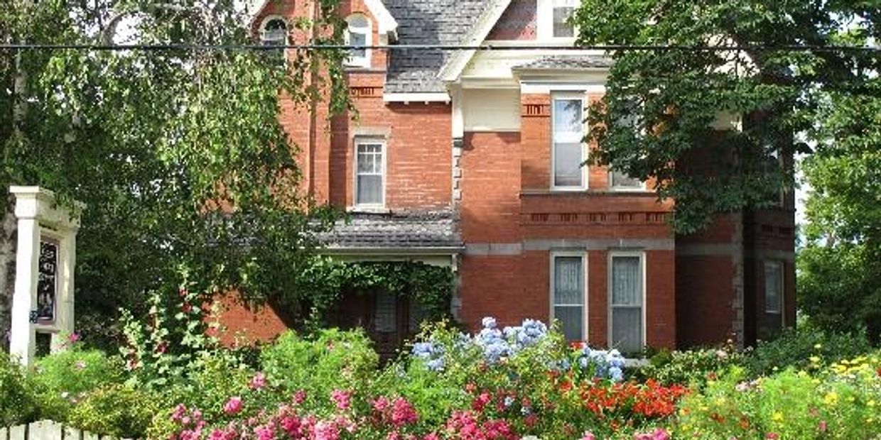 Our History Bread & Roses Inn